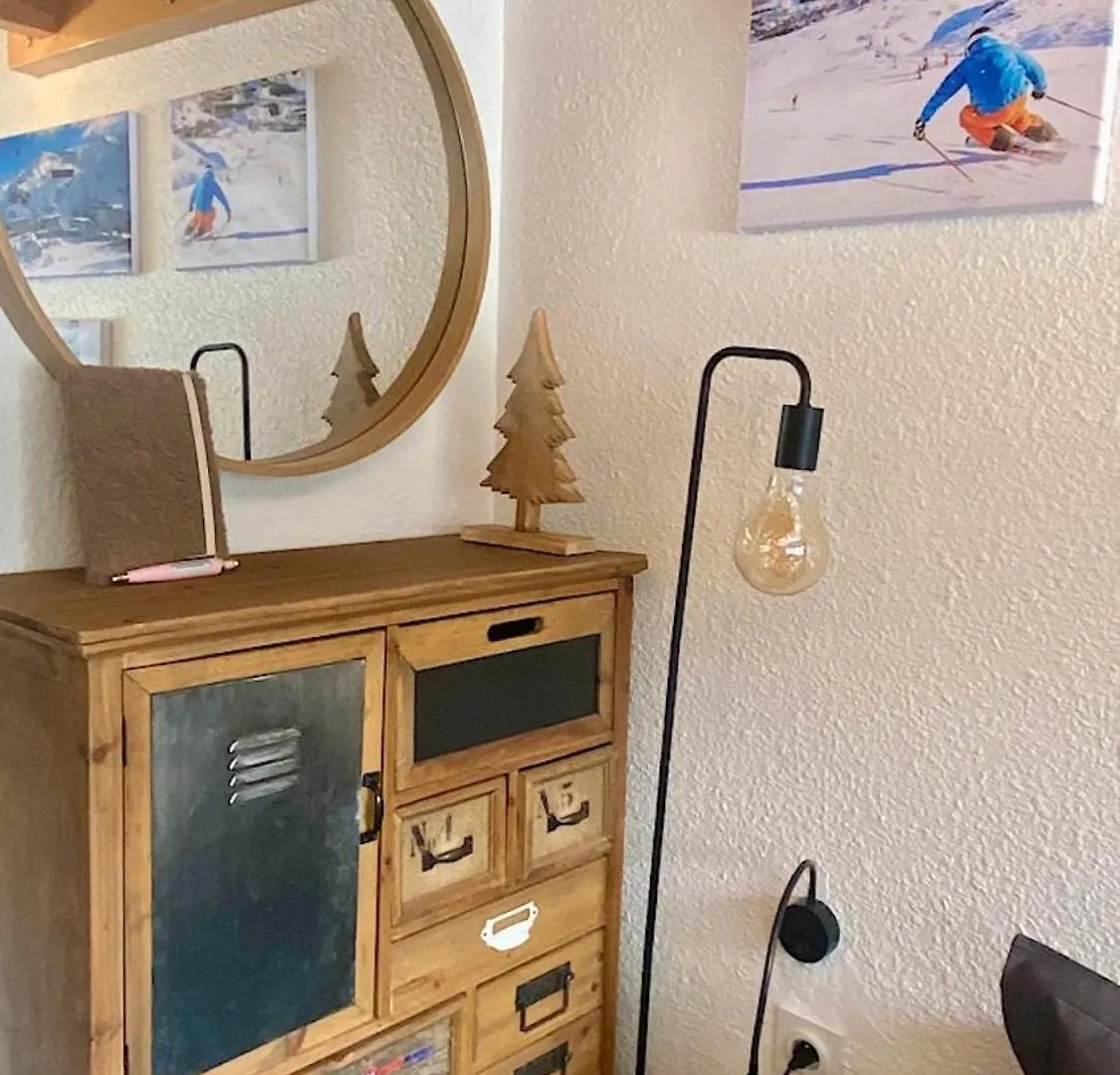 Les Menuires Centre! Chaleureux Studio Sur Les Pistes! Saint-Martin-de-Belleville Γαλλία