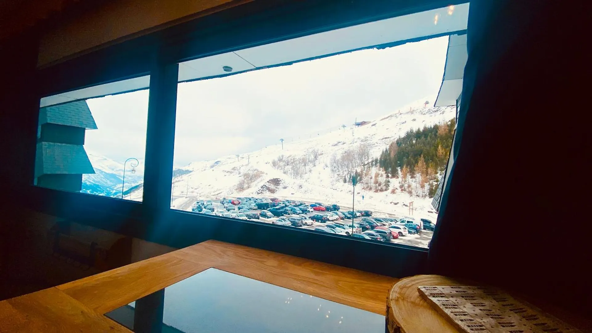 Les Menuires Centre! Chaleureux Studio Sur Les Pistes! サン・マルタン・ド・ベルヴィル アパート